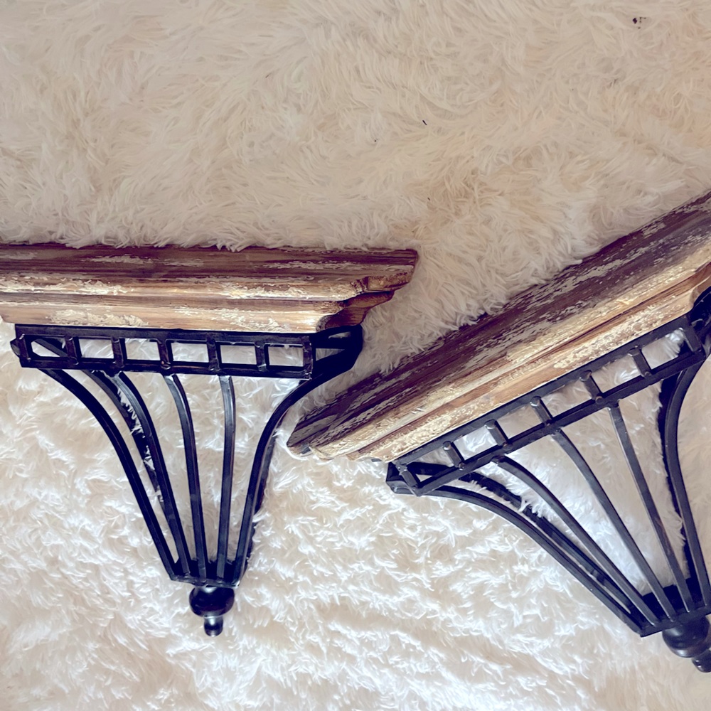SHELVES! vintage and such a rare find.